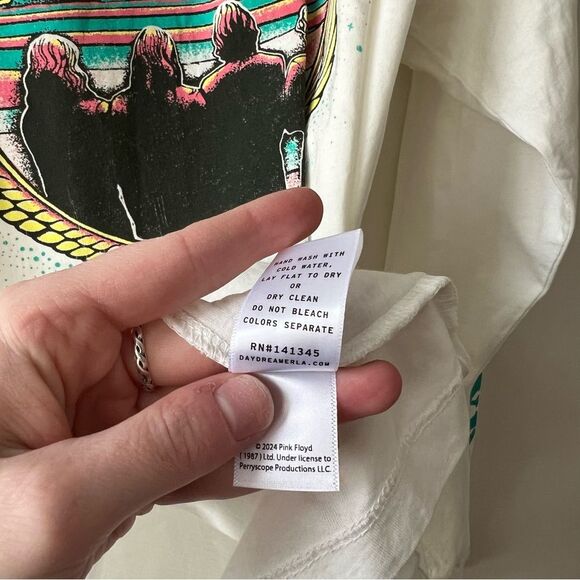 NWT Daydreamer Pink Floyd 1973 Merch Long Sleeve Tee Shirt in Vintage White - Picture 10 of 10